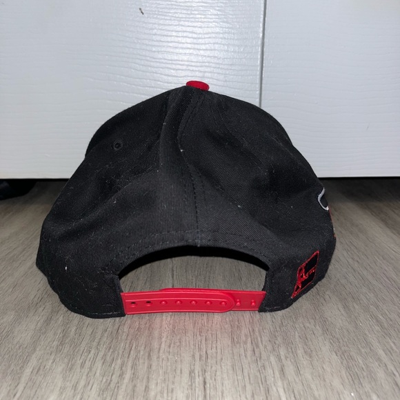 Men’s Miami Heat SnapBack Hats 9FIFTY / MITCHELL & NESS - Picture 4 of 15